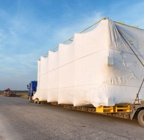 What Are Some Special Requirements for Over-Dimensional Truck Freight